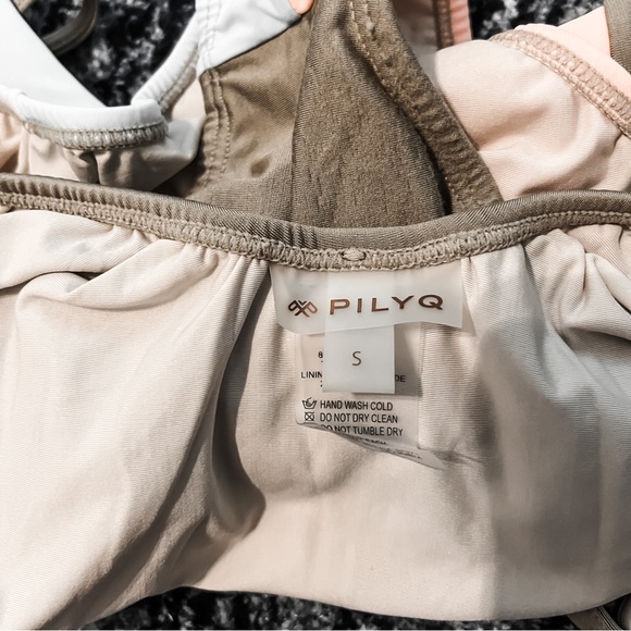 S PilyQ Farrah One Piece Swimsuit - Picture 4 of 4